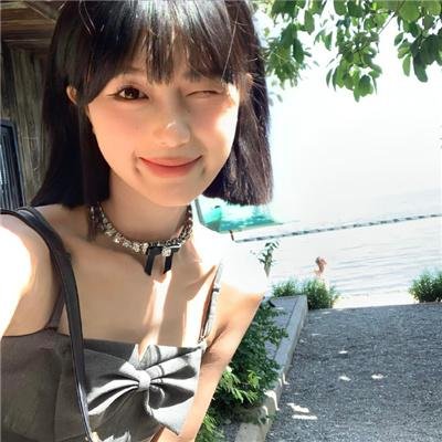 美术馆时光 海报